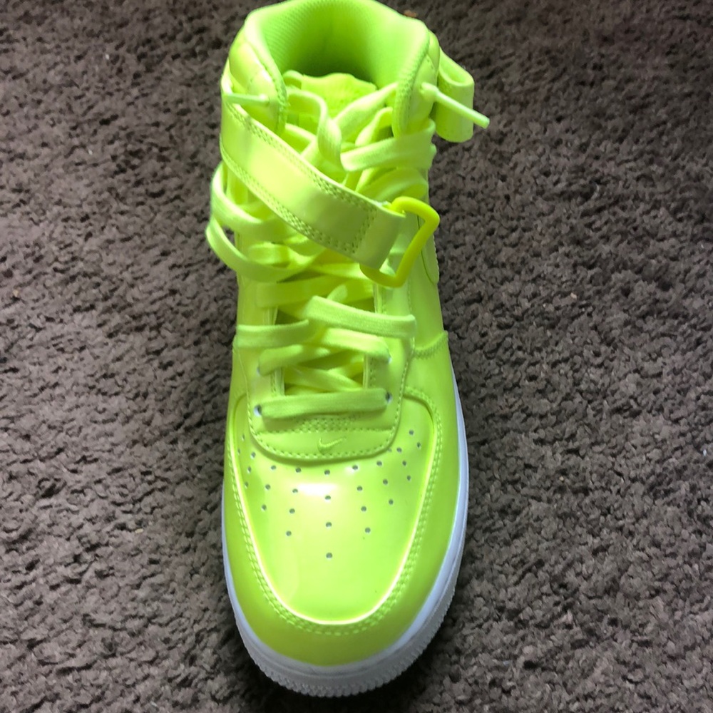 Nike Air Max - Picture 2 of 3